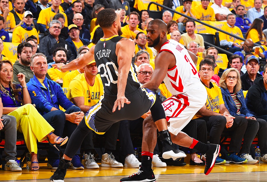  布莱顿主场雨战逼平卫冕冠军曼彻斯特城