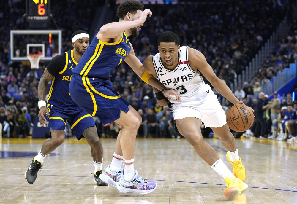 kaiyun- 马刺队，文班亚马再创新高，防守端统治比赛  