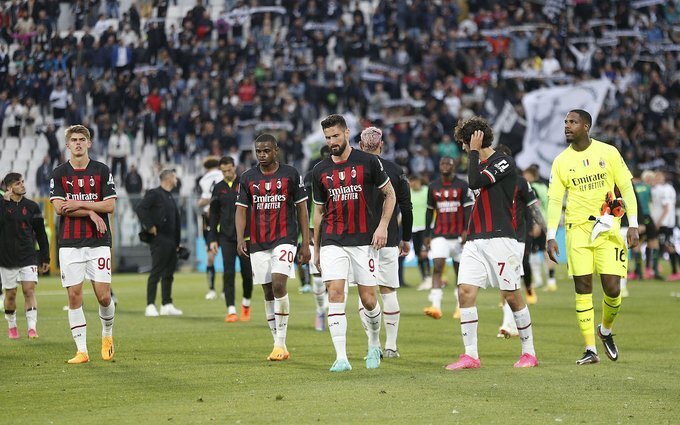 kaiyun.com- 斯图加特核心球员伤愈复出，备战关键战役  