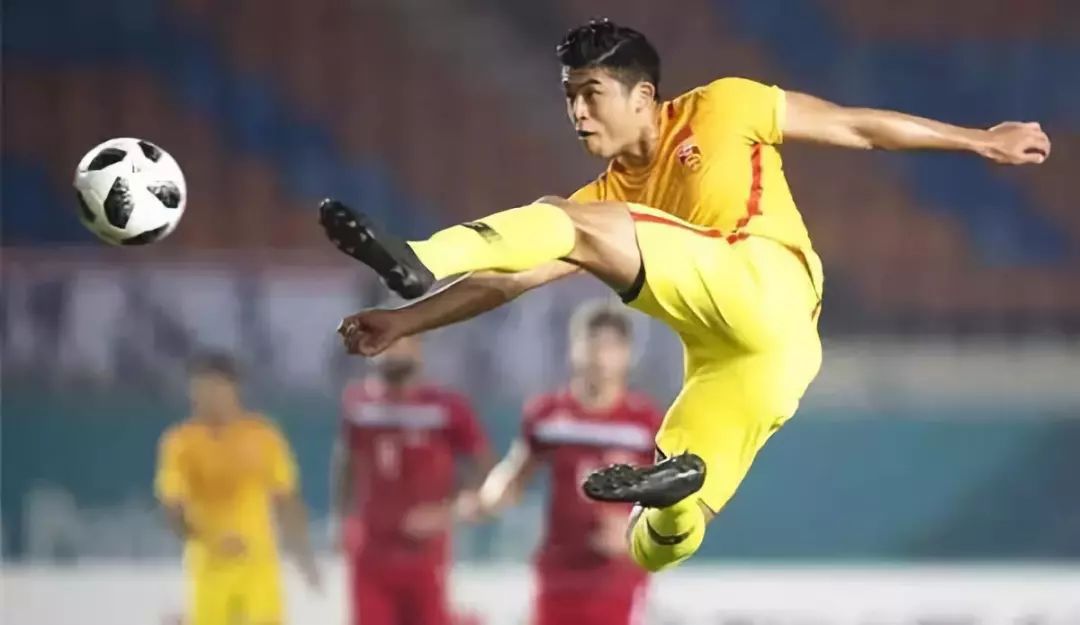 开云- 弗赖堡，战术革新，高位逼抢体系成效显著  